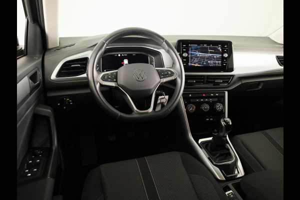 Volkswagen T-Roc 1.0 TSI Life 110 pk | Navigatie | Camera | Digitaal dashboard | Parkeercamera |