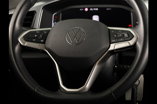Volkswagen T-Roc 1.0 TSI Life 110 pk | Navigatie | Camera | Digitaal dashboard | Parkeercamera |