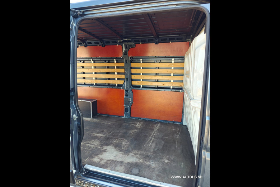 Peugeot Boxer 333 2.2 BlueHDi 165 PK L3H2 Premium, 1e Eig , euro 6, cruise , camera , navi , apk 10- 2027 , NW motor bij 118000 km