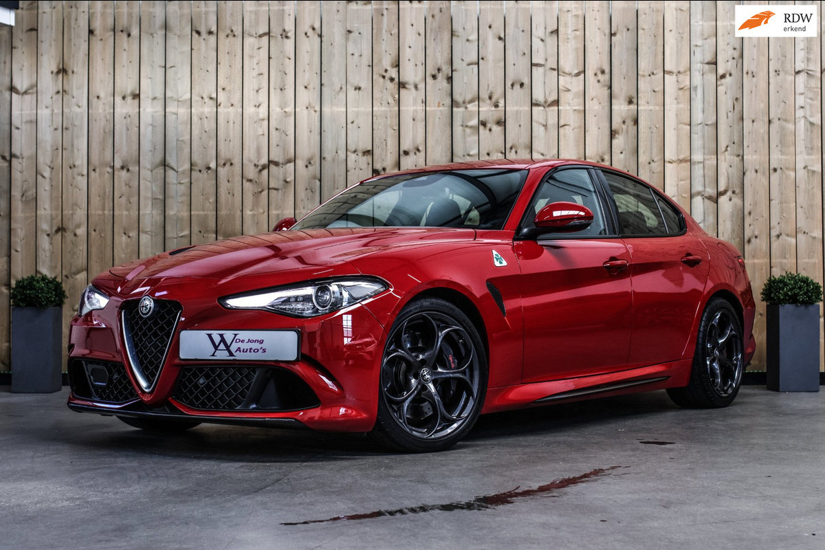 Alfa Romeo Giulia 2.9 V6 Quadrifoglio *Kuipstoelen*H/K*ACC*1e eigenaar*