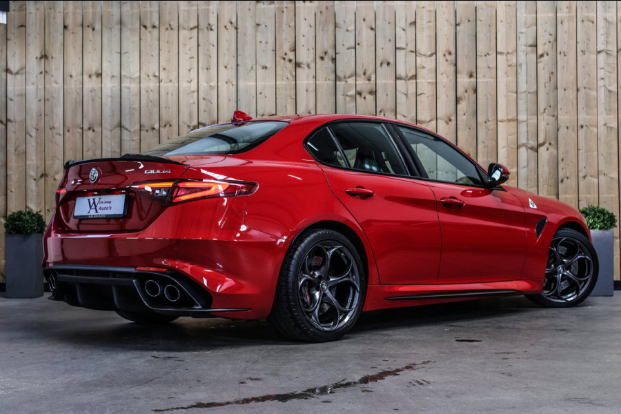 Alfa Romeo Giulia 2.9 V6 Quadrifoglio *Kuipstoelen*H/K*ACC*1e eigenaar*