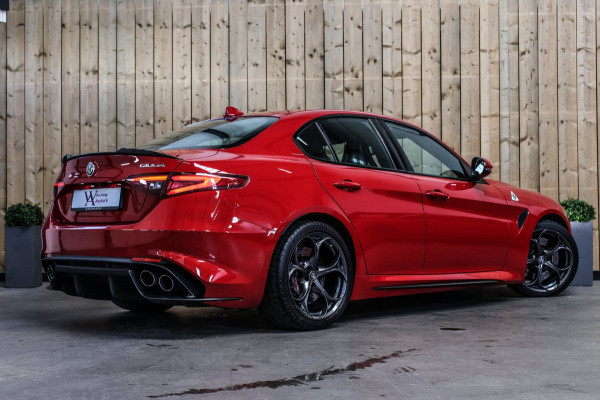 Alfa Romeo Giulia 2.9 V6 Quadrifoglio *Kuipstoelen*H/K*ACC*1e eigenaar*