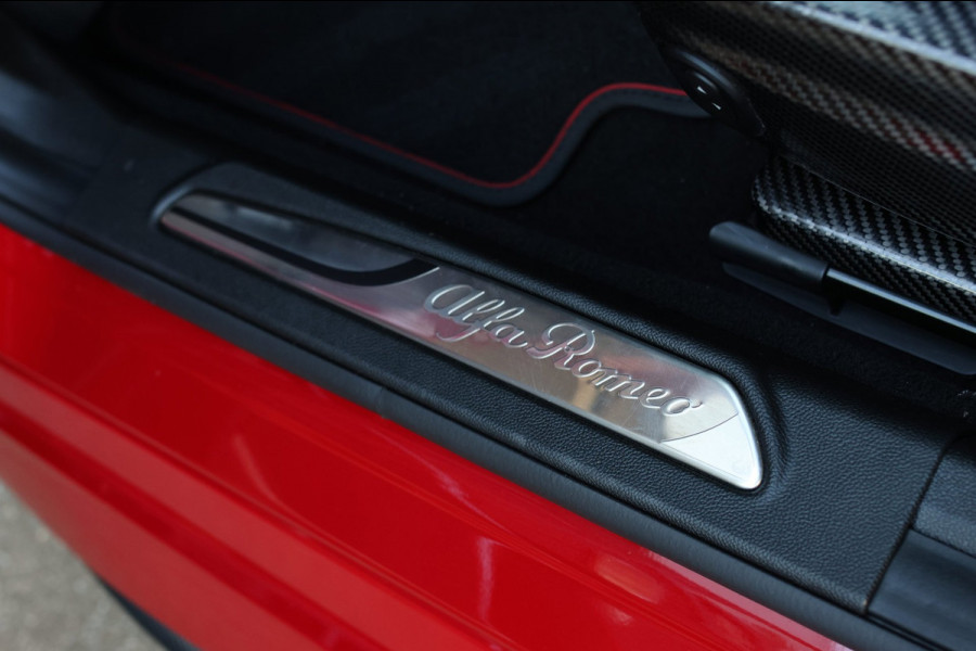 Alfa Romeo Giulia 2.9 V6 Quadrifoglio *Kuipstoelen*H/K*ACC*1e eigenaar*