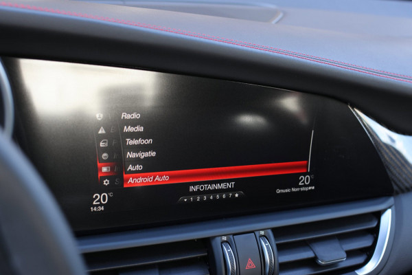 Alfa Romeo Giulia 2.9 V6 Quadrifoglio *Kuipstoelen*H/K*ACC*1e eigenaar*