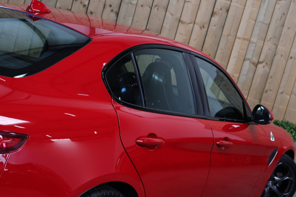 Alfa Romeo Giulia 2.9 V6 Quadrifoglio *Kuipstoelen*H/K*ACC*1e eigenaar*