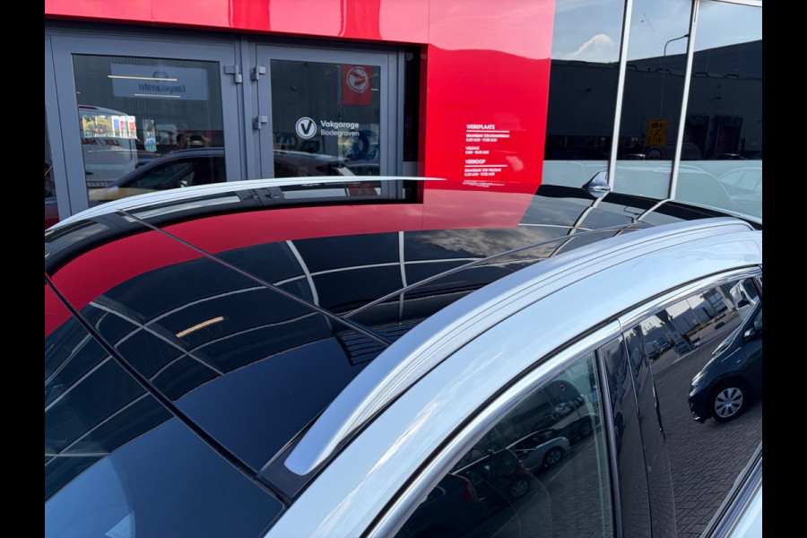 Ford Kuga 2.5 PHEV Titanium / trekhaak / panoramadak