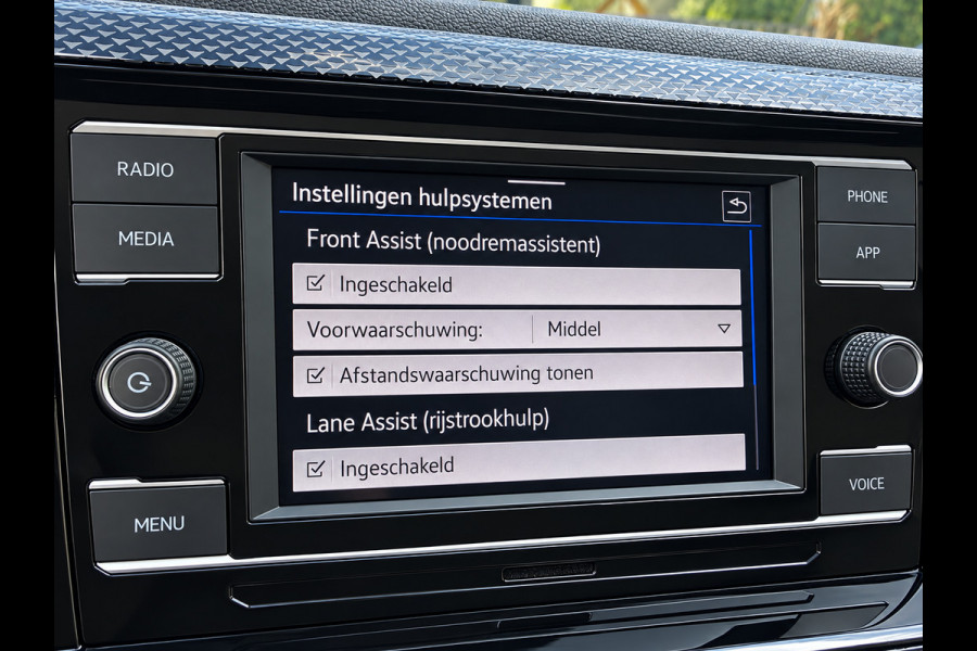 Volkswagen Polo 1.0 TSI R-Line Business_Navi_Carplay_Led_Virtual cocpit