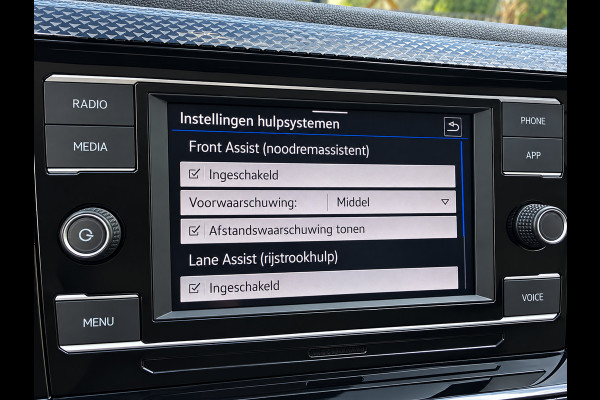 Volkswagen Polo 1.0 TSI R-Line Business_Navi_Carplay_Led_Virtual cocpit