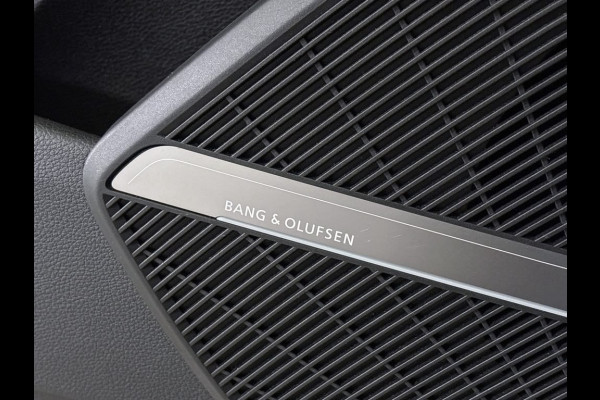 Audi Q5 55 TFSI e S edition | Bang & Olufsen | Stuurverwarming | Stoelverwarming | RS Stoelen | Memory Seat | Elektrische Stoelen | Matrix LED | Camera | Keyless | Navigatie | Cruise Control | B&O | SOH 89,68%