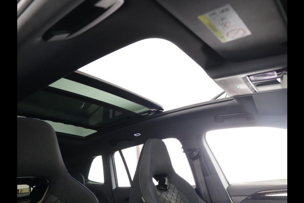 Volkswagen Tiguan 1.5 eHybrid R-Line Edition 204 pk Automaat (DSG) | Verlengde garantie | Navigatie | Panoramadak | Trekhaak (wegklapbaar) | Parkeersensoren (Park assist) | Rondomzicht camera | Stoelverwarming | R-Line |