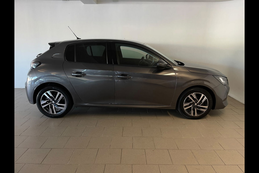 Peugeot 208 1.2 PureTech Allure 100PK AIRCO NAVI CRUISE APPLE CARPLAY VELGEN CAMERA PRIVACY GLAS NIEUWSTAAT