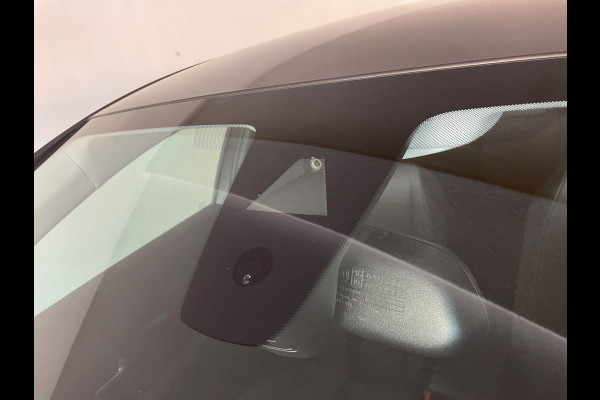 Peugeot 208 1.2 PureTech Allure 100PK AIRCO NAVI CRUISE APPLE CARPLAY VELGEN CAMERA PRIVACY GLAS NIEUWSTAAT