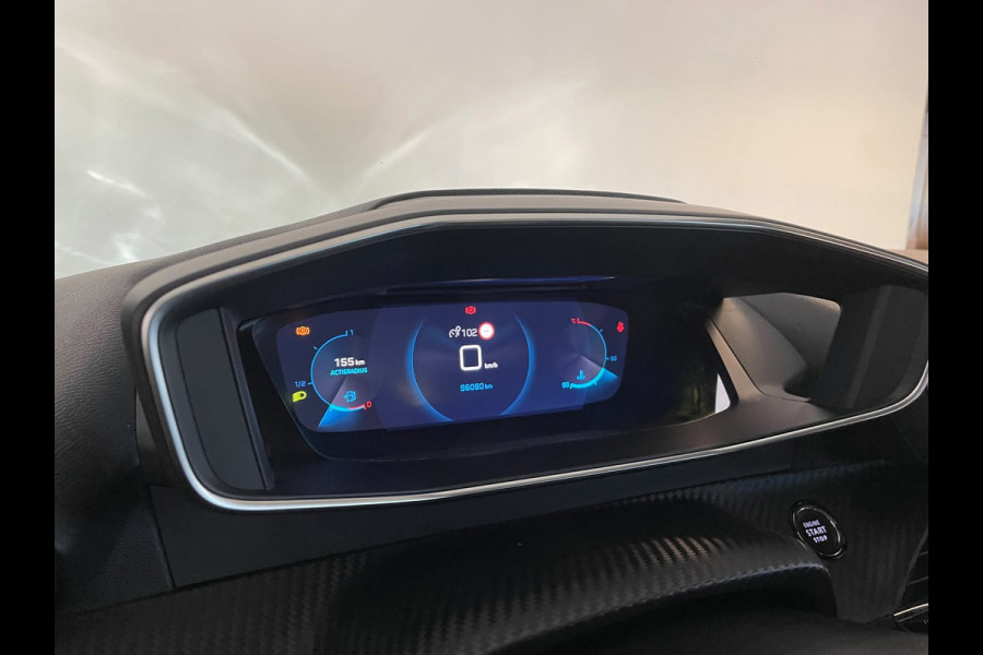 Peugeot 208 1.2 PureTech Allure 100PK AIRCO NAVI CRUISE APPLE CARPLAY VELGEN CAMERA PRIVACY GLAS NIEUWSTAAT