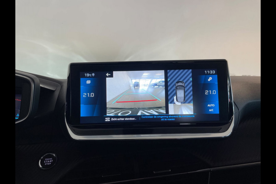 Peugeot 208 1.2 PureTech Allure 100PK AIRCO NAVI CRUISE APPLE CARPLAY VELGEN CAMERA PRIVACY GLAS NIEUWSTAAT