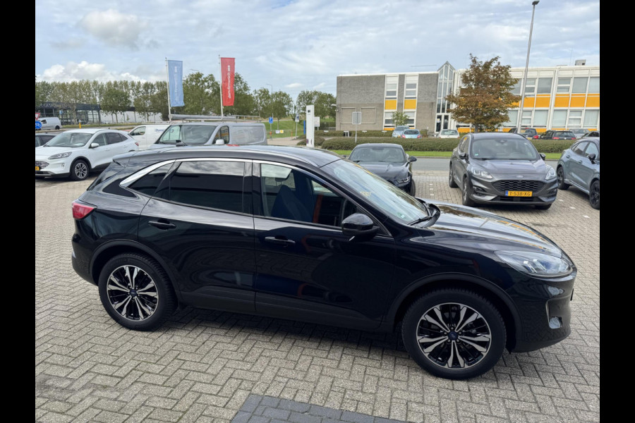 Ford Kuga 2.5 PHEV Titanium 225pk | Winterpack | Trekhaak | Verlengde fabrieksgarantie tot 14-09-2031 (max 160.000km) | Michelin Cross Climate | 1.500kg Trekgewicht