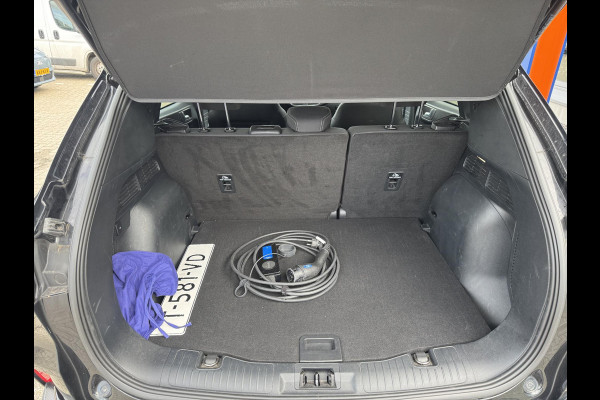 Ford Kuga 2.5 PHEV Titanium 225pk | Winterpack | Trekhaak | Verlengde fabrieksgarantie tot 14-09-2031 (max 160.000km) | Michelin Cross Climate | 1.500kg Trekgewicht