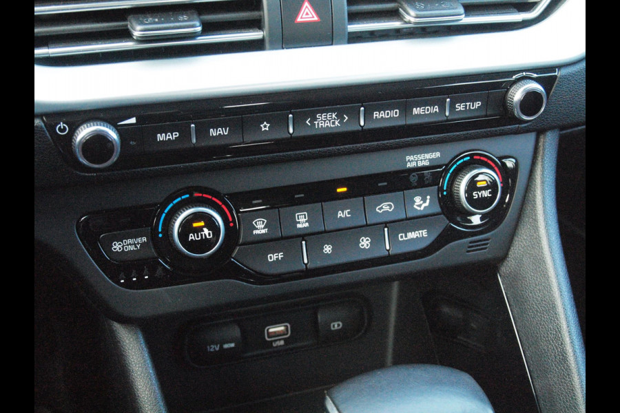 Kia Niro 1.6 GDi Hybrid DynamicLine | Camera | Trekhaak | Apple Carplay | Navi | ACC | NL-Auto |
