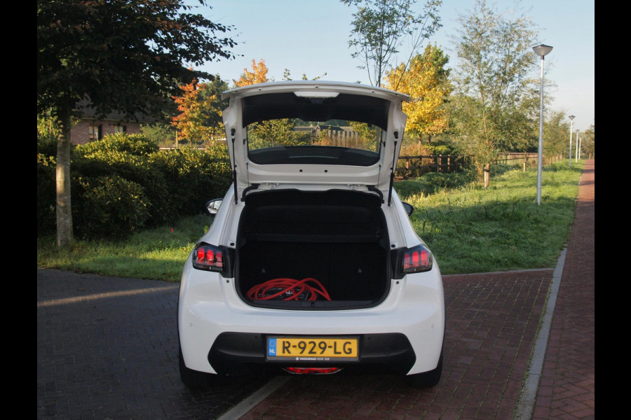 Peugeot e-208 EV Pack 50 kWh | Apple Carplay | Parkeersensoren | Navi | Cruise Control | NL-Auto |