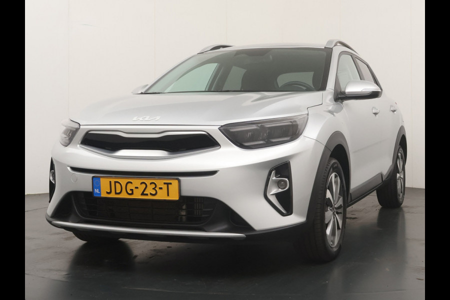 Kia Stonic 1.0 T-GDi MHEV DynamicPlusLine - Camera - Stoel/stuurverarming - AppleCarplay - Android Auto - Fabrieksgarantie tot 09-2032