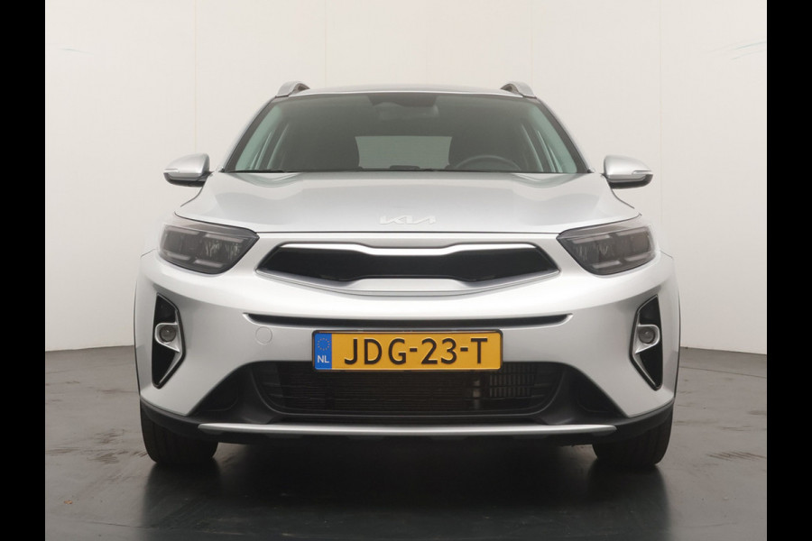 Kia Stonic 1.0 T-GDi MHEV DynamicPlusLine - Camera - Stoel/stuurverarming - AppleCarplay - Android Auto - Fabrieksgarantie tot 09-2032