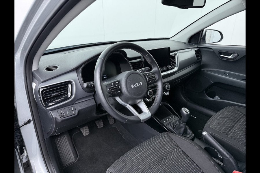 Kia Stonic 1.0 T-GDi MHEV DynamicPlusLine - Camera - Stoel/stuurverarming - AppleCarplay - Android Auto - Fabrieksgarantie tot 09-2032