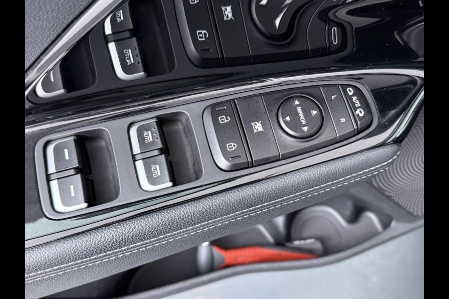 Kia Niro 1.6 GDi Hybrid DynamicLine - Adaptive Cruise Control - Navigatie - Climate Control - Trekhaak - DAB - Fabrieksgarantie tot 01-2028