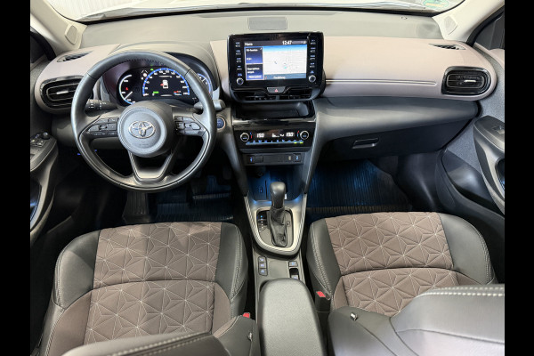 Toyota Yaris Cross 1.5 Hybrid Executive | Navi | ACC | Dodehoek | Stoel & Stuurverwarming | 18" | Carplay 100% Toyota Dealer onderhouden!
