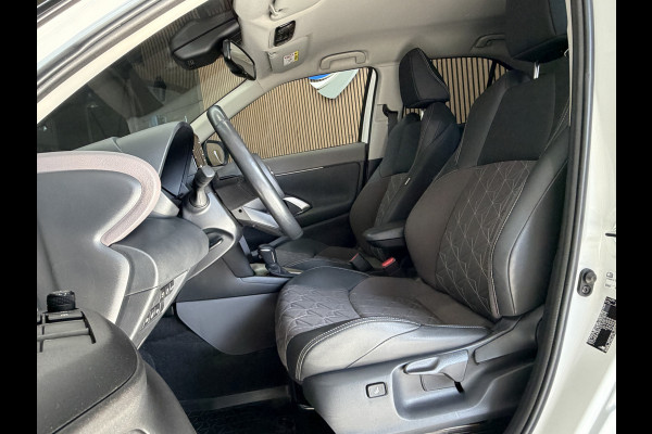 Toyota Yaris Cross 1.5 Hybrid Executive | Navi | ACC | Dodehoek | Stoel & Stuurverwarming | 18" | Carplay 100% Toyota Dealer onderhouden!