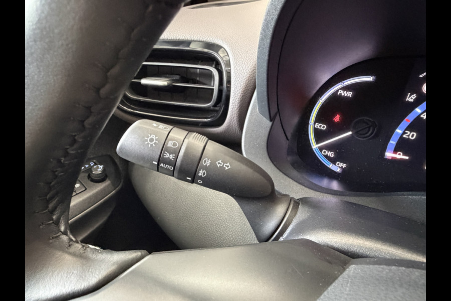 Toyota Yaris Cross 1.5 Hybrid Executive | Navi | ACC | Dodehoek | Stoel & Stuurverwarming | 18" | Carplay 100% Toyota Dealer onderhouden!