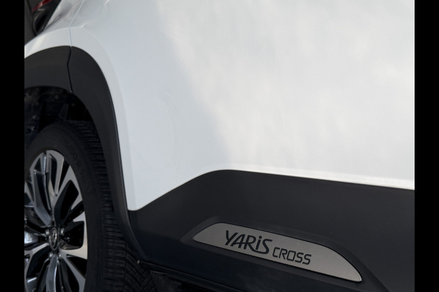 Toyota Yaris Cross 1.5 Hybrid Executive | Navi | ACC | Dodehoek | Stoel & Stuurverwarming | 18" | Carplay 100% Toyota Dealer onderhouden!