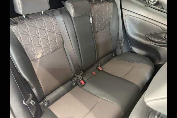 Toyota Yaris Cross 1.5 Hybrid Executive | Navi | ACC | Dodehoek | Stoel & Stuurverwarming | 18" | Carplay 100% Toyota Dealer onderhouden!