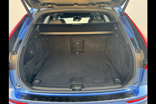 Volvo XC60 2.0 B4 Business R -Line Pro Panodak Volleder Adaptive Cruise Carplay Trekhaak Camera All-Seasonbanden Memory Stoelen