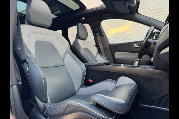 Volvo XC60 2.0 B4 Business R -Line Pro Panodak Volleder Adaptive Cruise Carplay Trekhaak Camera All-Seasonbanden Memory Stoelen