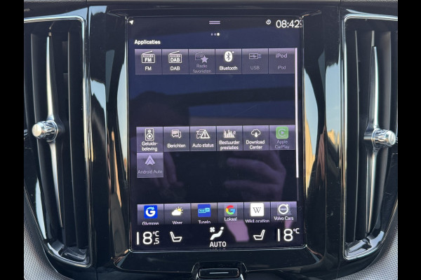 Volvo XC60 2.0 B4 Business R -Line Pro Panodak Volleder Adaptive Cruise Carplay Trekhaak Camera All-Seasonbanden Memory Stoelen