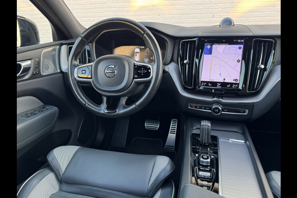 Volvo XC60 2.0 B4 Business R -Line Pro Panodak Volleder Adaptive Cruise Carplay Trekhaak Camera All-Seasonbanden Memory Stoelen