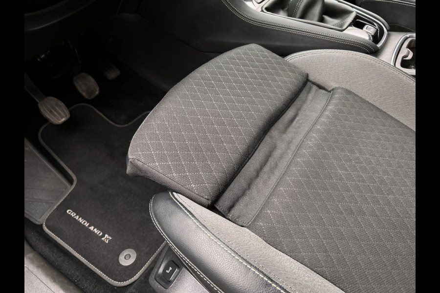 Opel Grandland X 1.2 Turbo Business Executive | Origineel NL | Stoel/Stuur Verwarming | Elek. kofferklep |Camera | Carplay