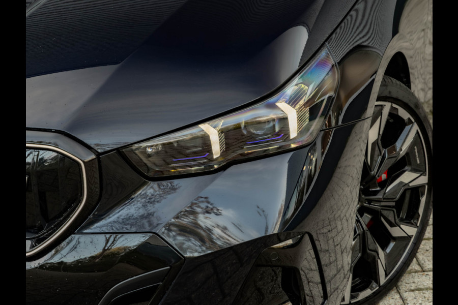 BMW i5 Touring xDrive40 M-Sport Pro - Full-Option - Adaptief M Onderstel Prof