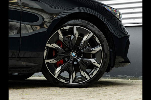 BMW i5 Touring xDrive40 M-Sport Pro - Full-Option - Adaptief M Onderstel Prof