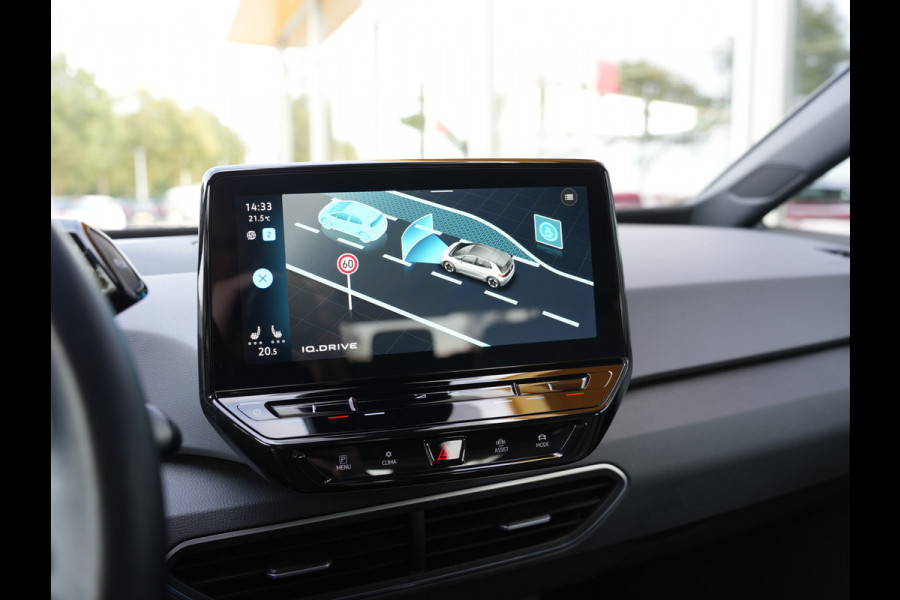 Volkswagen ID.3 Life 58 kWh | Cruise control adaptief met stop&go | Apple Carplay/Android Auto | Stoel&Stuur Verwarmd |