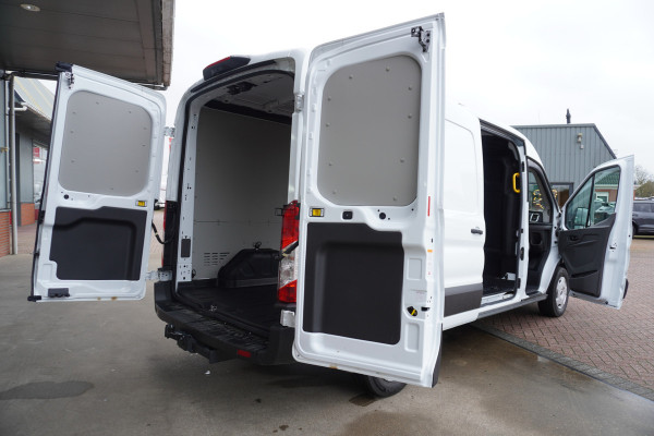 Ford Transit 350L 2.0 TDCI 130PK L3H2 Trend nr. V065 | Airco | Cruise | Trekhaak | Apple cp-Android auto
