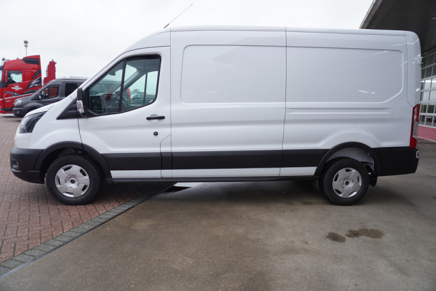 Ford Transit 350L 2.0 TDCI 130PK L3H2 Trend nr. V065 | Airco | Cruise | Trekhaak | Apple cp-Android auto