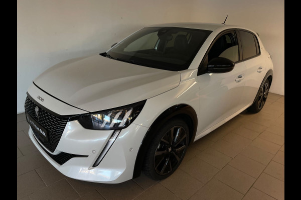 Peugeot 208 1.2 PureTech GT Pack 130PK AUTOMAAT PARELMOER WIT ALCANTARA AIRCO CLIMA NAVI CRUISE STOELVERW APPLE CARPLAY NIEUWSTAAT