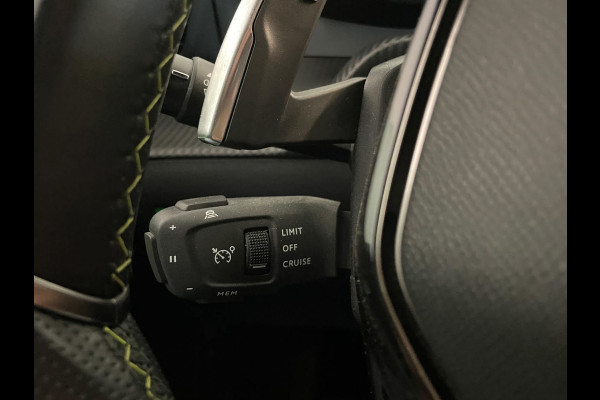 Peugeot 208 1.2 PureTech GT Pack 130PK AUTOMAAT PARELMOER WIT ALCANTARA AIRCO CLIMA NAVI CRUISE STOELVERW APPLE CARPLAY NIEUWSTAAT