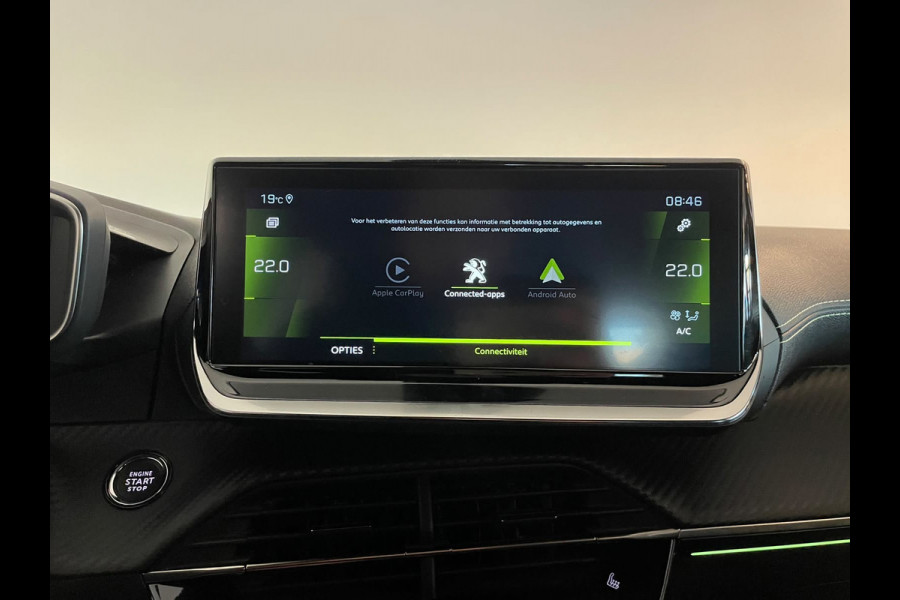Peugeot 208 1.2 PureTech GT Pack 130PK AUTOMAAT PARELMOER WIT ALCANTARA AIRCO CLIMA NAVI CRUISE STOELVERW APPLE CARPLAY NIEUWSTAAT