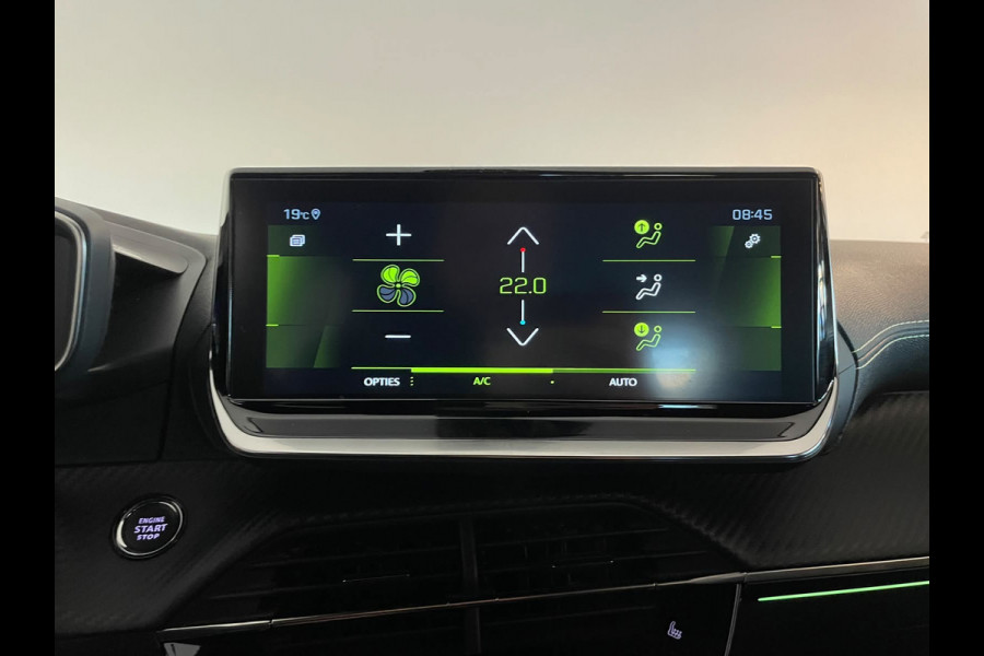 Peugeot 208 1.2 PureTech GT Pack 130PK AUTOMAAT PARELMOER WIT ALCANTARA AIRCO CLIMA NAVI CRUISE STOELVERW APPLE CARPLAY NIEUWSTAAT