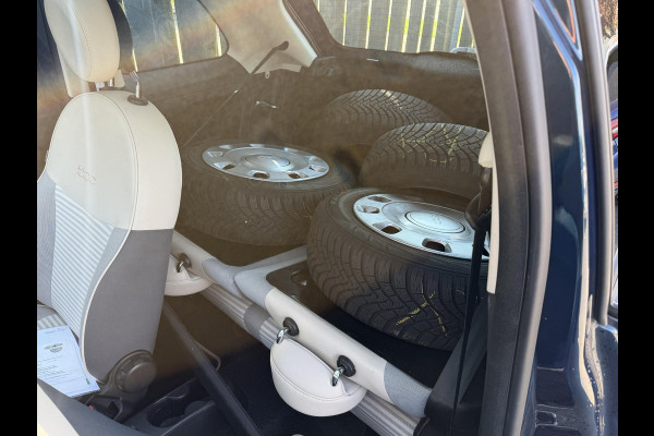 Fiat 500 1.2 Lounge | Panoramadak | Navigatie | Parkeersensoren | DAB | Lichtmetalen Velgen |