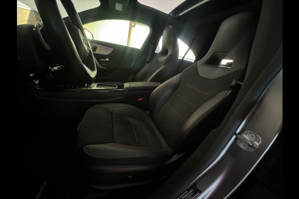Mercedes-Benz CLA-Klasse 250 e AMG Pano|Memory|Sfeer|Camera|Keyless|Dodehoek