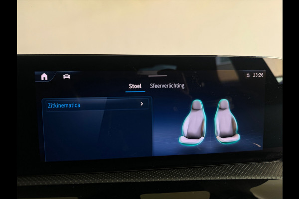 Mercedes-Benz CLA-Klasse 250 e AMG Pano|Memory|Sfeer|Camera|Keyless|Dodehoek