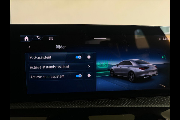 Mercedes-Benz CLA-Klasse 250 e AMG Pano|Memory|Sfeer|Camera|Keyless|Dodehoek