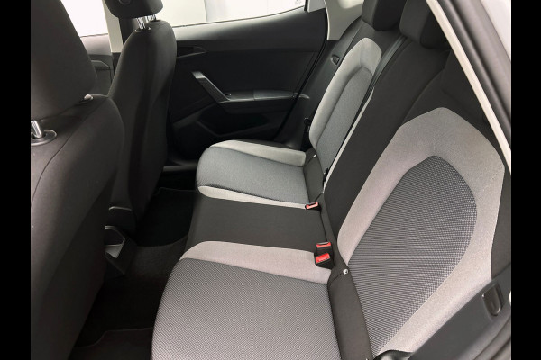 Seat Ibiza 1.0 TSI Style Business Intense | Trekhaak | Carplay | Cruise/Control | Climate/Control | Stoelverwarming |